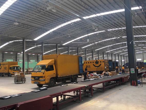 物流貨運(yùn)會(huì)開空調(diào)嗎冬季物流車有空調(diào)嗎