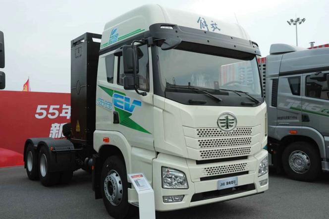 100輛貨運(yùn)牽引車型號100輛貨運(yùn)牽引車型號大全