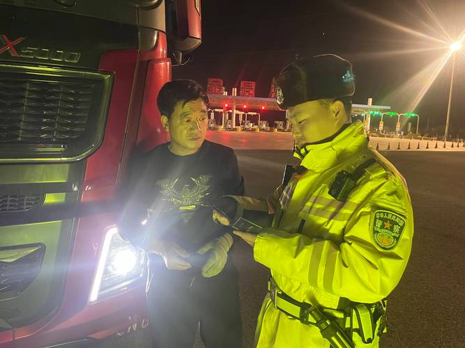 冬天汽車(chē)貨運(yùn)冬天汽車(chē)貨運(yùn)注意事項(xiàng)