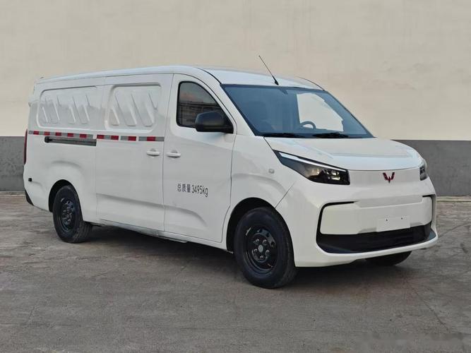 轎車貨運(yùn)款貨運(yùn)小轎車